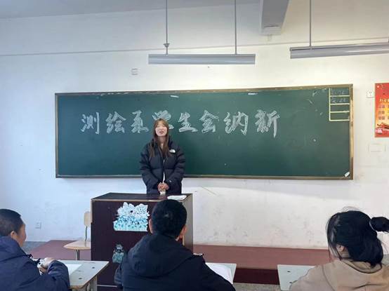 说明: dfe6a909904ea0684b188b622ed54ea